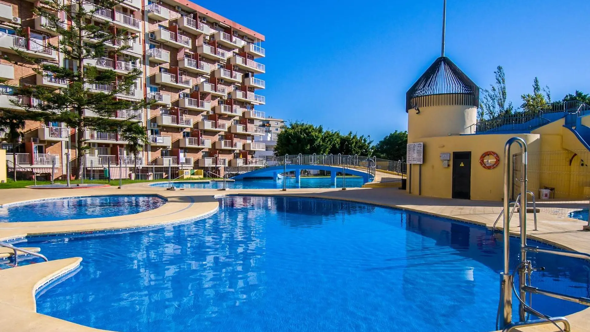 Apartment 4 Jupiter Estudio- Vista A La Piscina - Playa A 700 Metros Benalmadena